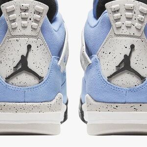 Nike NWT RARE Air Jordan 4 Retro. Size 8.5